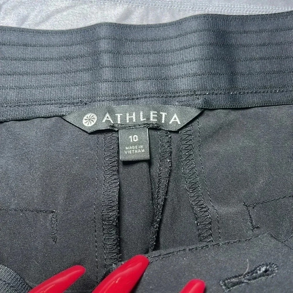 Athleta Black Cropped Nylon Pants Active Outdoor Workout Casual Performance - Picture 3 of 6